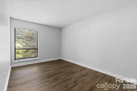 4340 N Center Street Hickory NC 28601