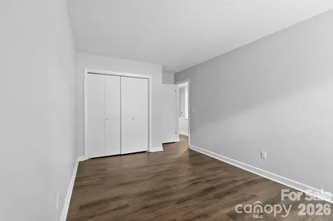 4340 N Center Street Hickory NC 28601