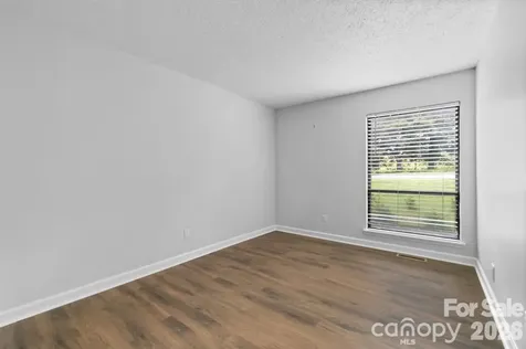 4340 N Center Street Hickory NC 28601