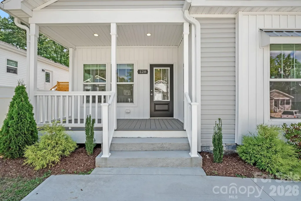 128 Bellamy Road Asheville NC 28806