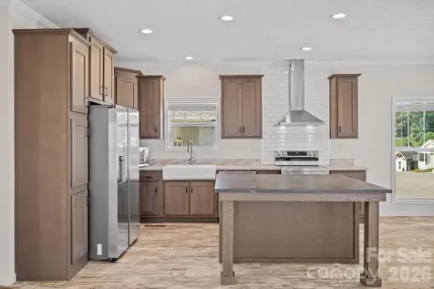 128 Bellamy Road Asheville NC 28806