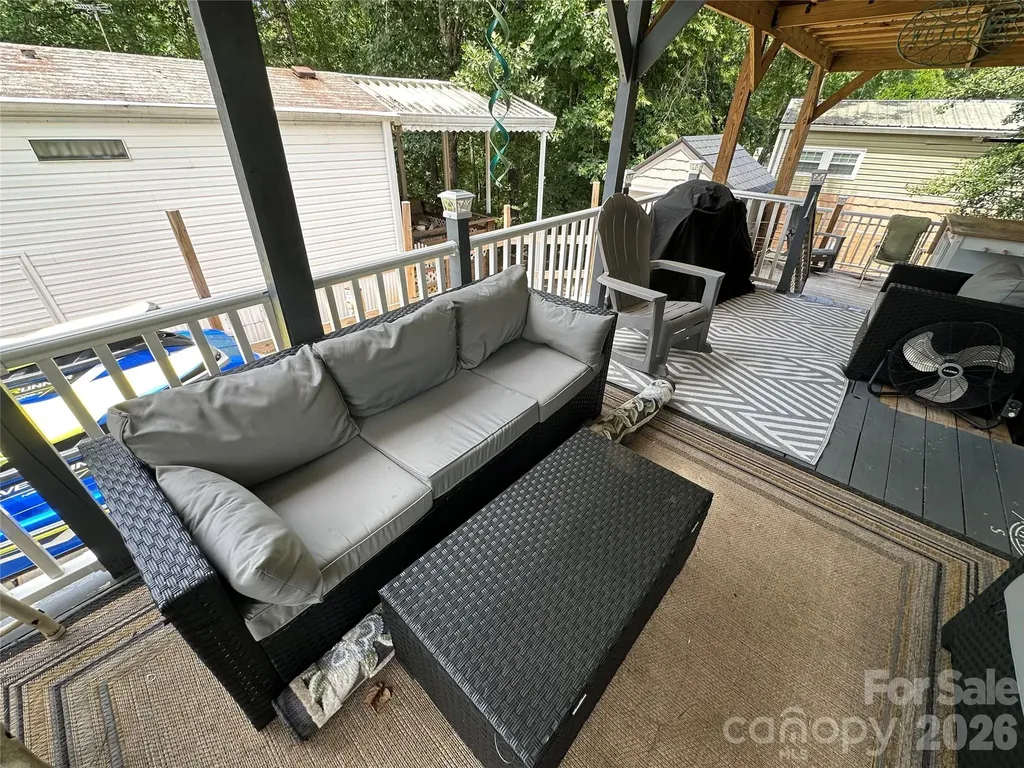 110 Pier Avenue New London NC 28127