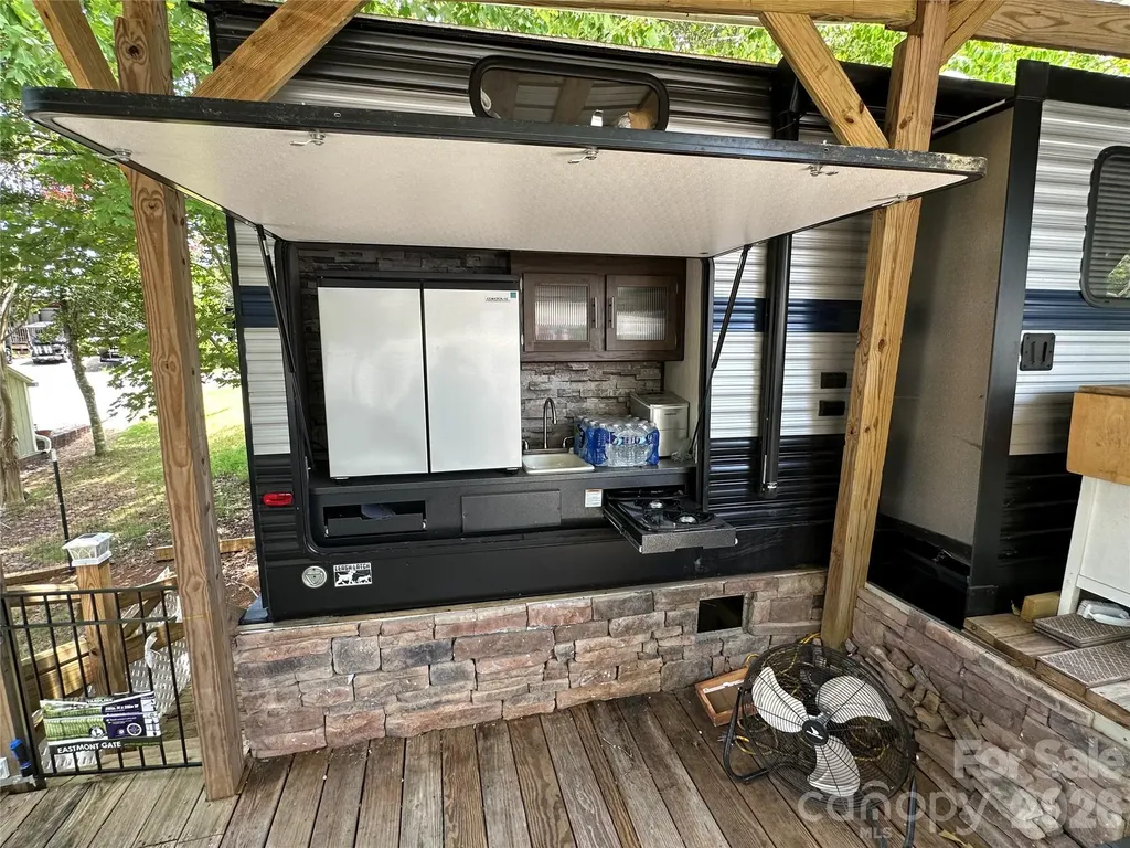 110 Pier Avenue New London NC 28127