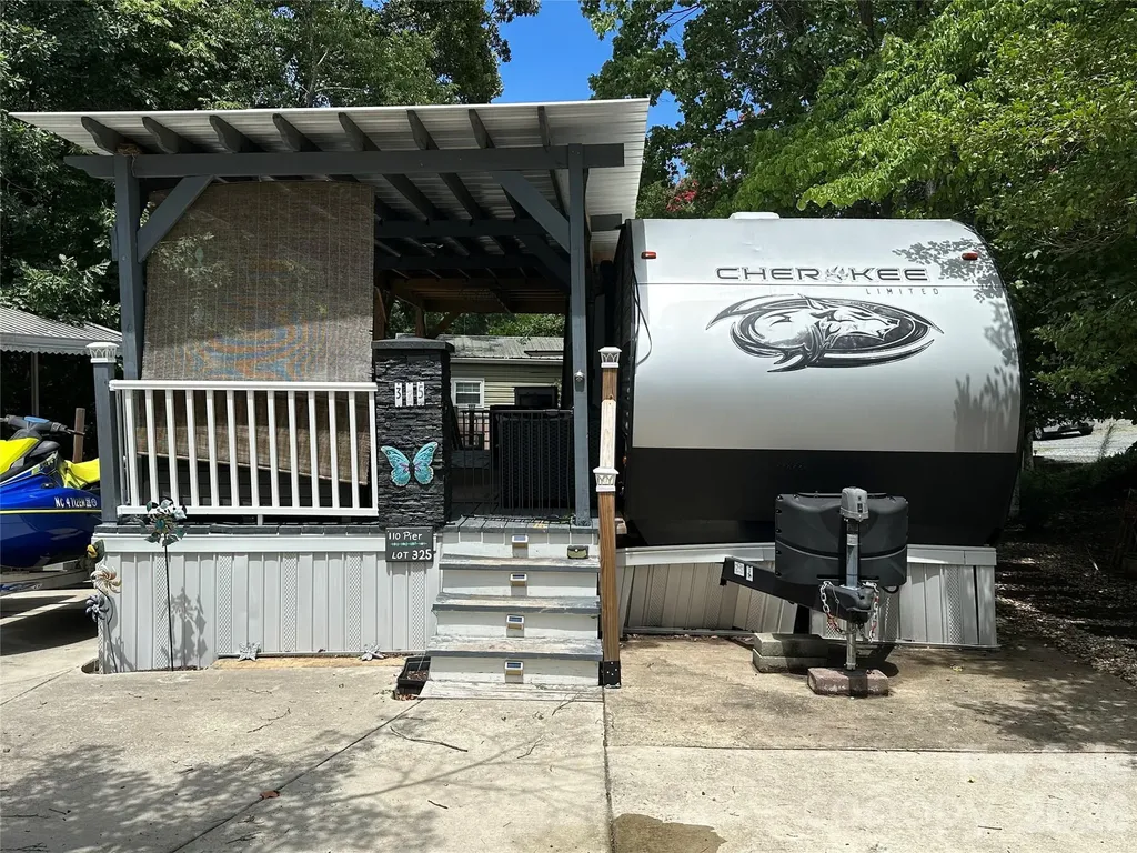110 Pier Avenue New London NC 28127