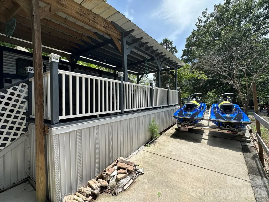 110 Pier Avenue New London NC 28127