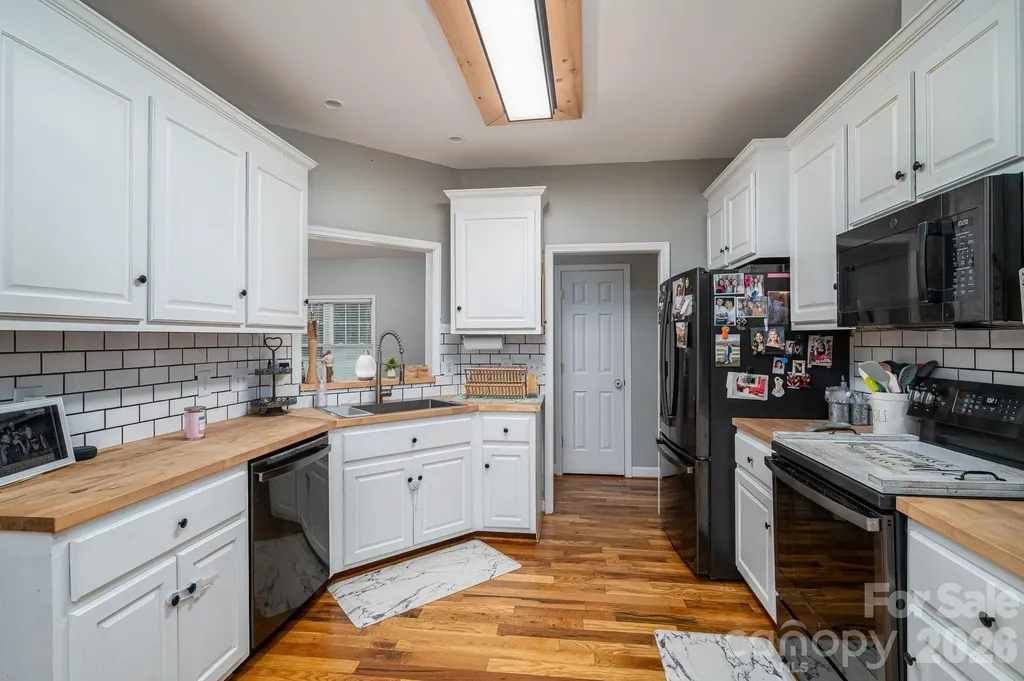 142 Azalea Drive Connelly Springs NC 28612