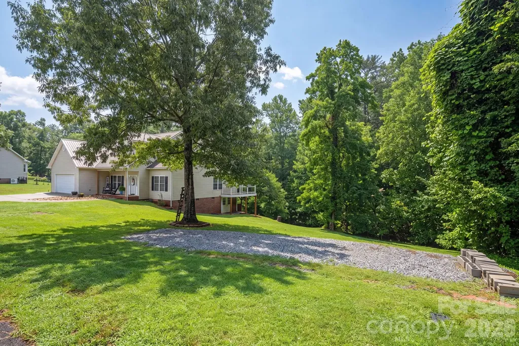142 Azalea Drive Connelly Springs NC 28612