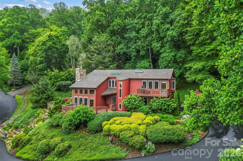 121 Stonecrest Drive Asheville NC 28803