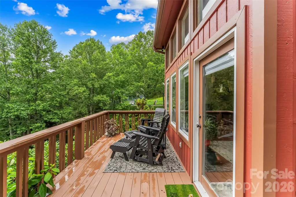 121 Stonecrest Drive Asheville NC 28803