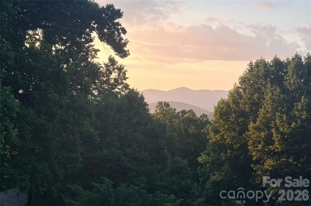 121 Stonecrest Drive Asheville NC 28803