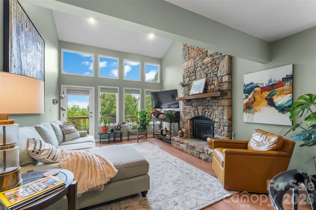 121 Stonecrest Drive Asheville NC 28803