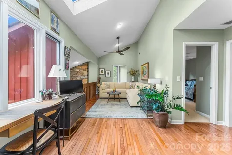 121 Stonecrest Drive Asheville NC 28803