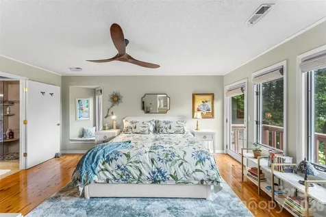 121 Stonecrest Drive Asheville NC 28803