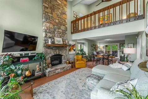 121 Stonecrest Drive Asheville NC 28803