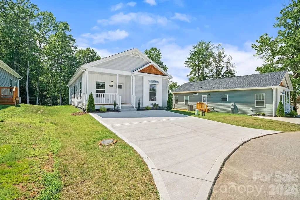 132 Bellamy Road Asheville NC 28806
