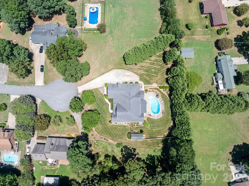 1851 29th Avenue Place NE Hickory NC 28601