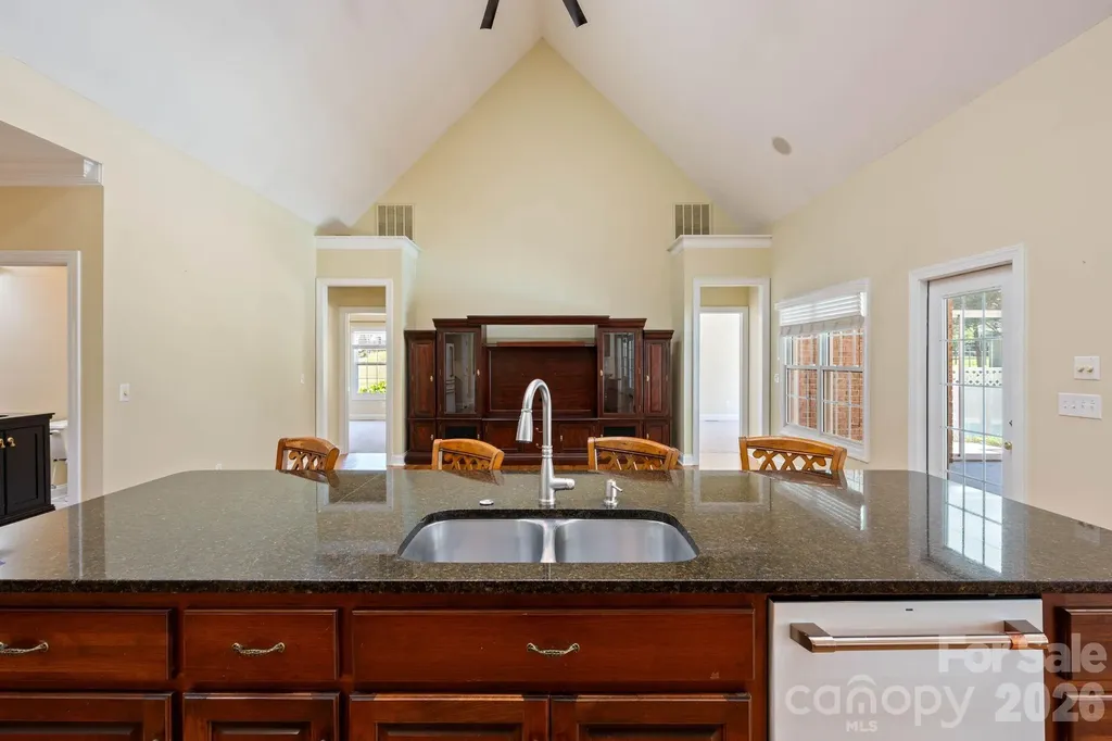 1851 29th Avenue Place NE Hickory NC 28601