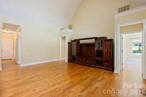 1851 29th Avenue Place NE Hickory NC 28601