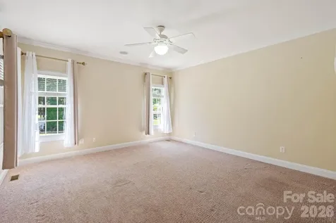 1851 29th Avenue Place NE Hickory NC 28601