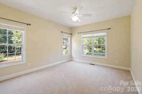 1851 29th Avenue Place NE Hickory NC 28601
