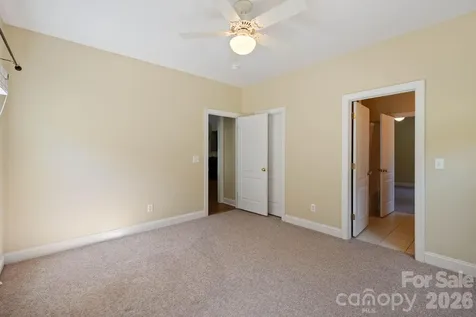 1851 29th Avenue Place NE Hickory NC 28601