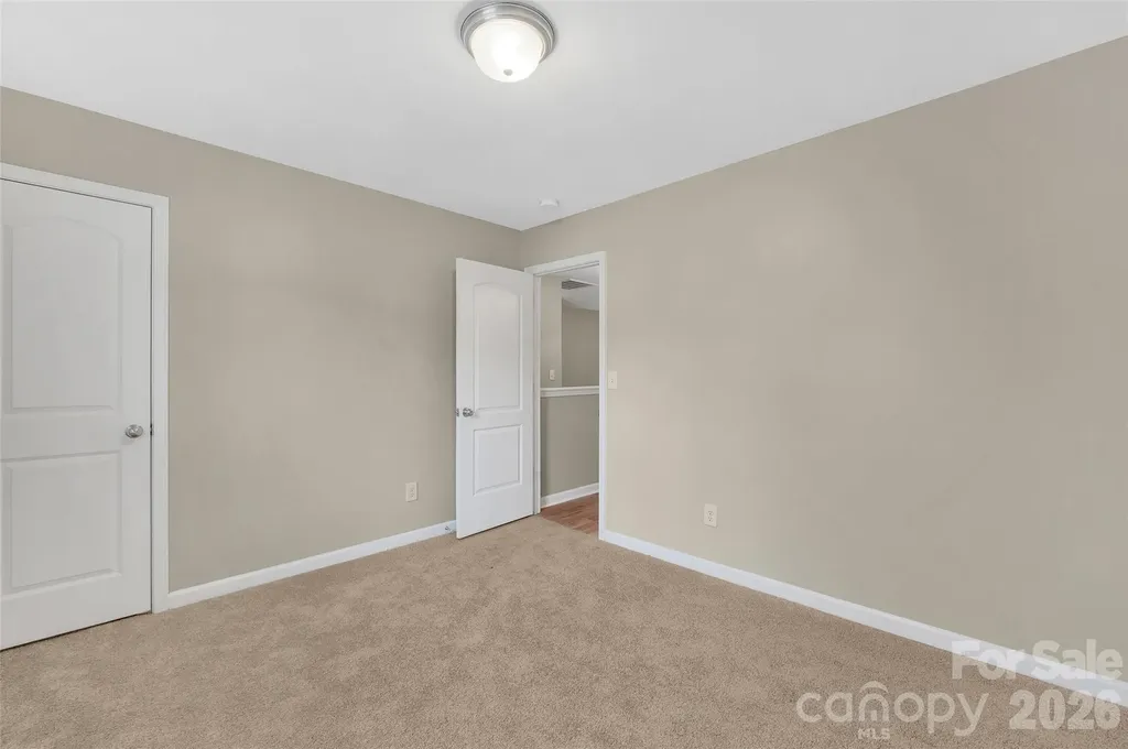 8500 Four Sisters Lane Charlotte NC 28215