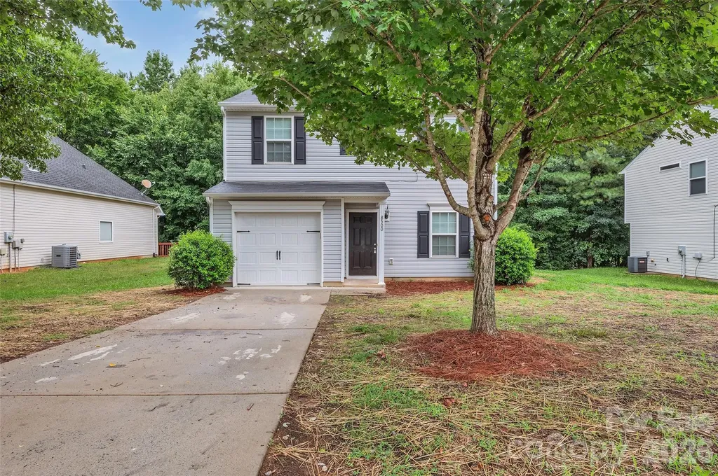 8500 Four Sisters Lane Charlotte NC 28215