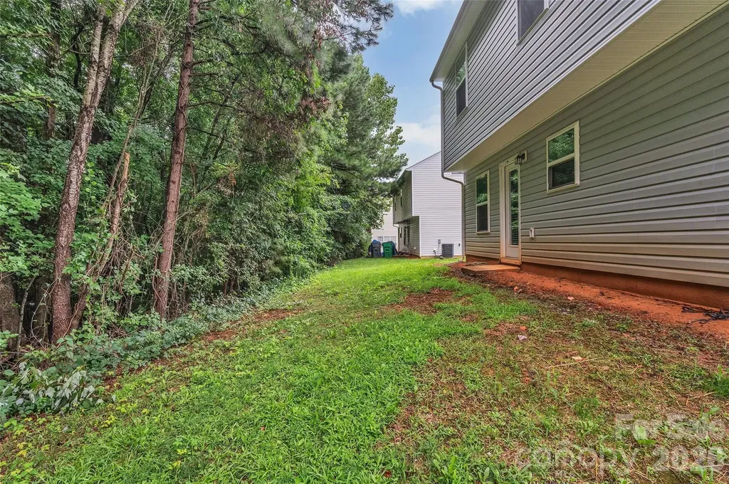 8500 Four Sisters Lane Charlotte NC 28215
