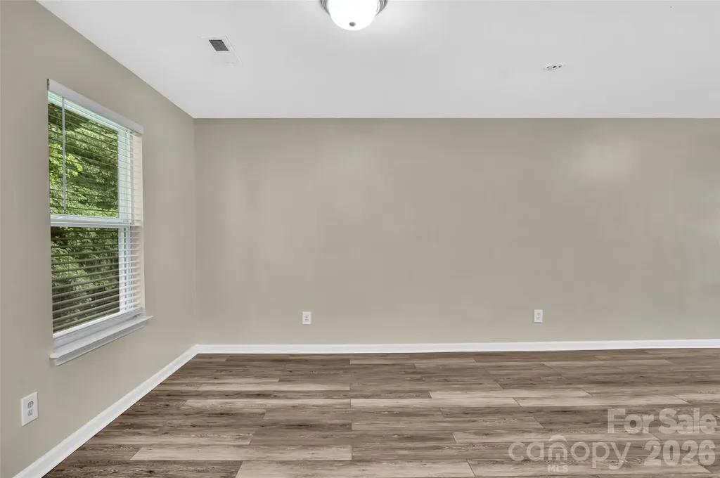 8500 Four Sisters Lane Charlotte NC 28215