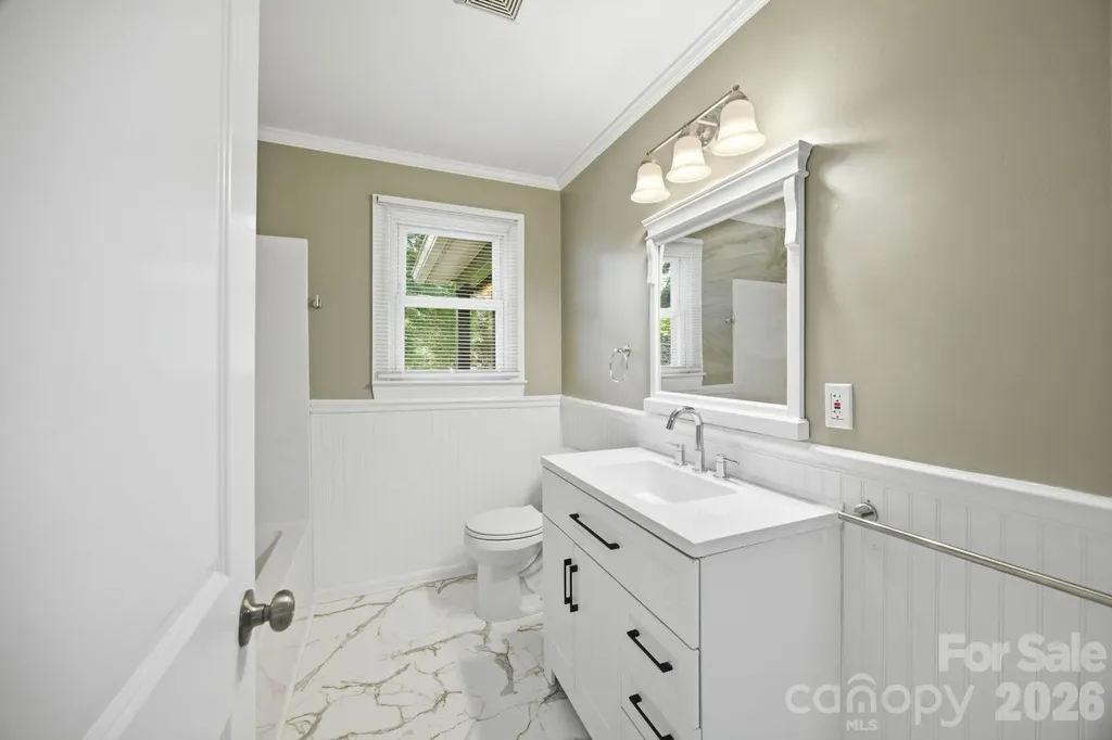 3123 Castle Avenue Hickory NC 28601