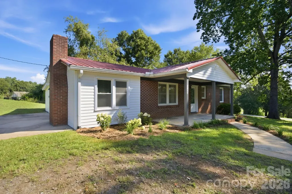 3123 Castle Avenue Hickory NC 28601