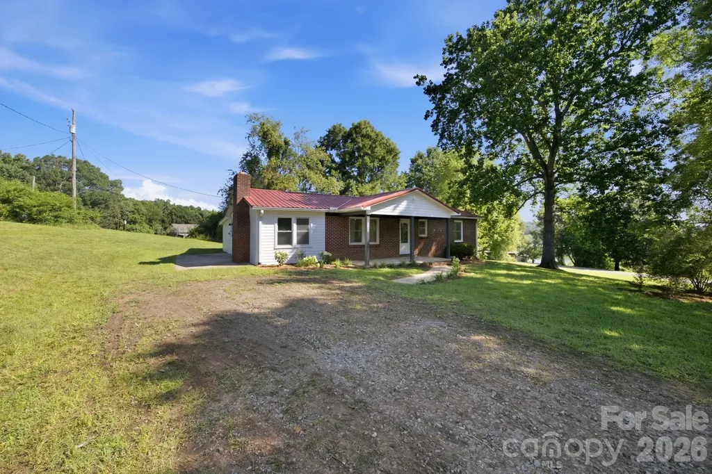 3123 Castle Avenue Hickory NC 28601