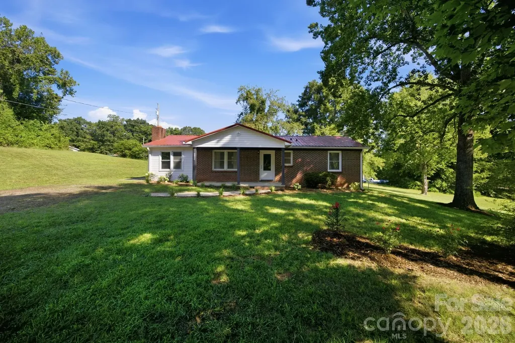 3123 Castle Avenue Hickory NC 28601