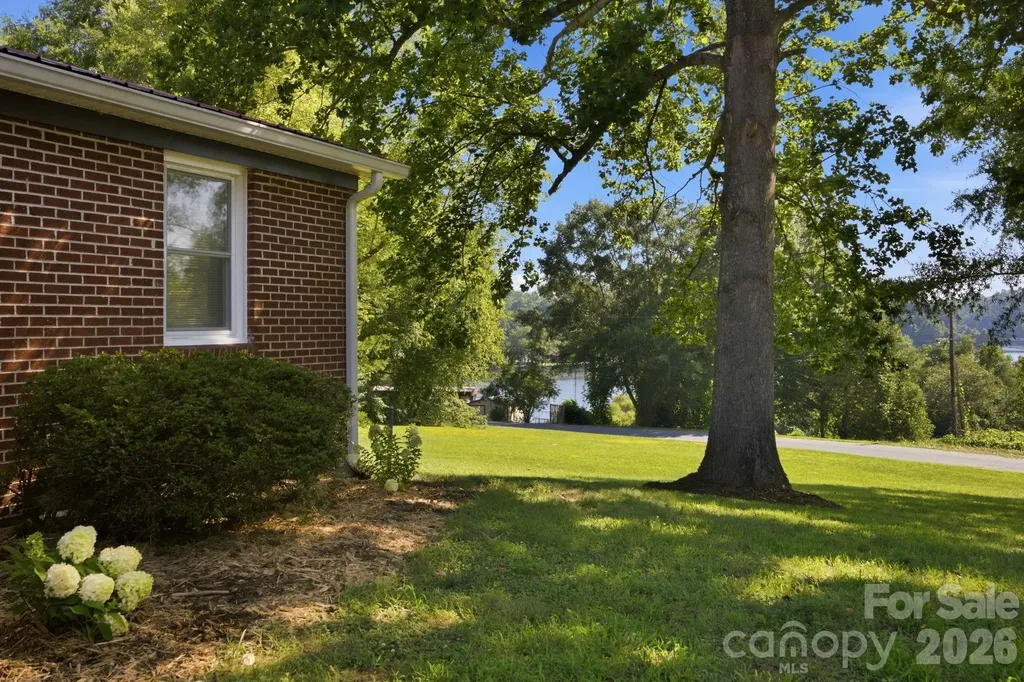 3123 Castle Avenue Hickory NC 28601