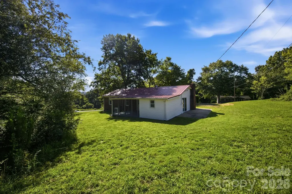 3123 Castle Avenue Hickory NC 28601