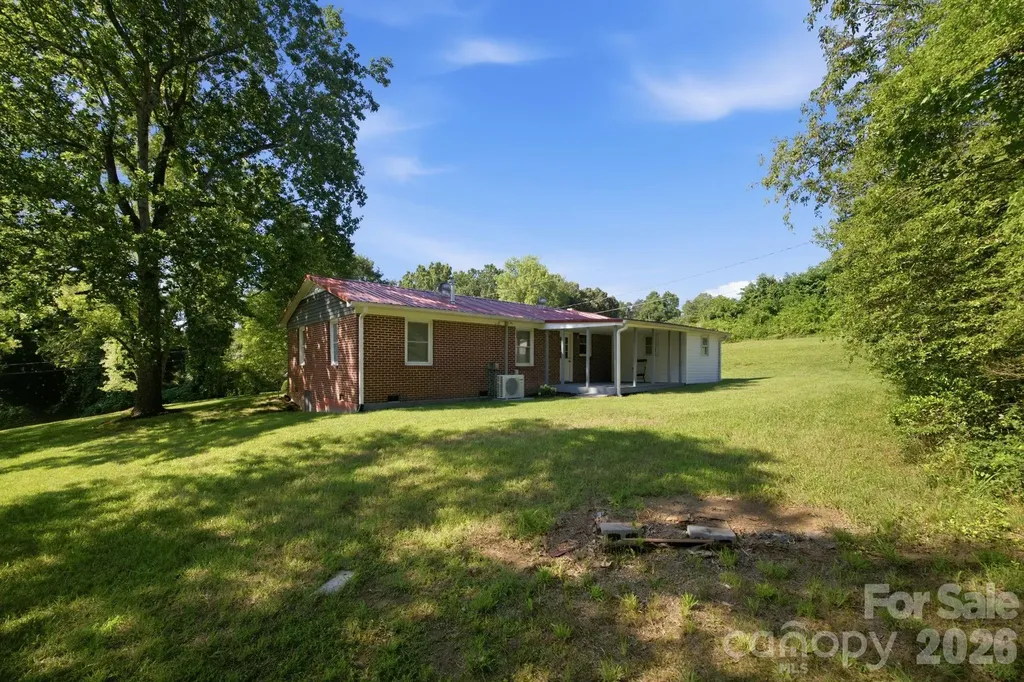 3123 Castle Avenue Hickory NC 28601