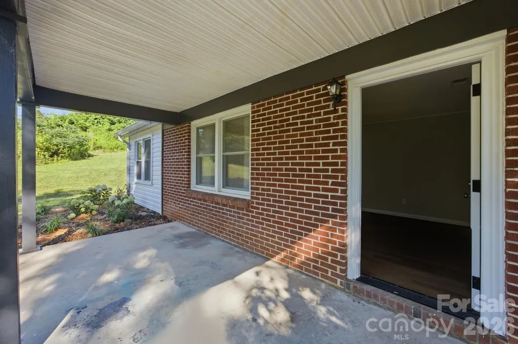 3123 Castle Avenue Hickory NC 28601