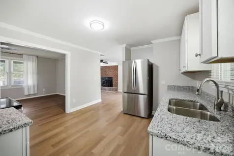 3123 Castle Avenue Hickory NC 28601