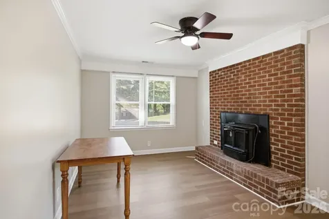 3123 Castle Avenue Hickory NC 28601