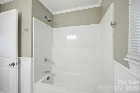 3123 Castle Avenue Hickory NC 28601