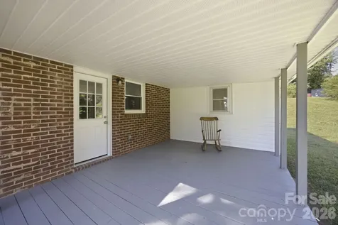 3123 Castle Avenue Hickory NC 28601