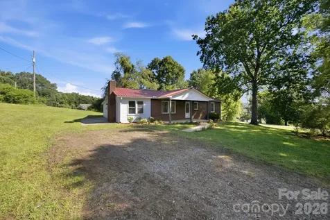 3123 Castle Avenue Hickory NC 28601