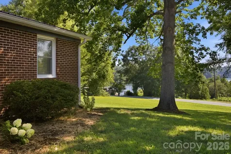 3123 Castle Avenue Hickory NC 28601