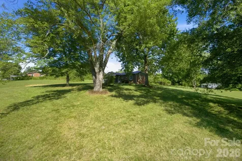 3123 Castle Avenue Hickory NC 28601