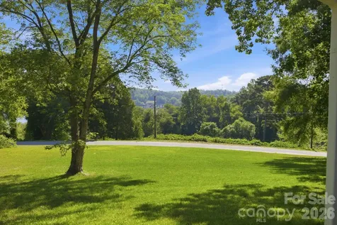 3123 Castle Avenue Hickory NC 28601