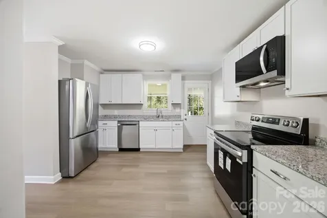 3123 Castle Avenue Hickory NC 28601