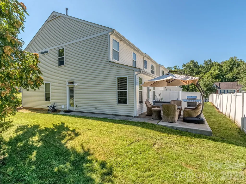 2126 Aston Mill Place Charlotte NC 28273