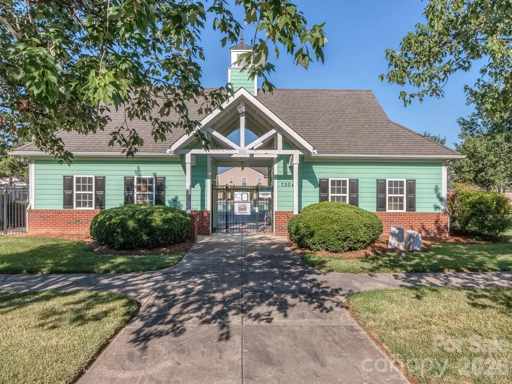 2126 Aston Mill Place Charlotte NC 28273