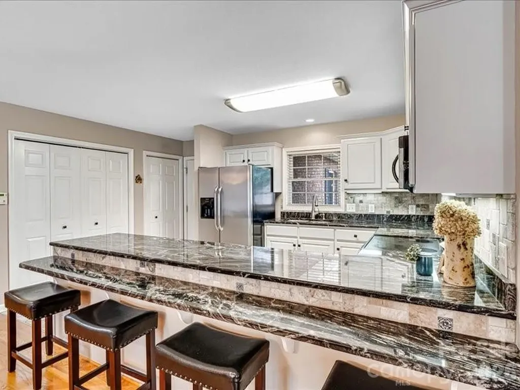 1284 Wexford Village Circle NE Lenoir NC 28645