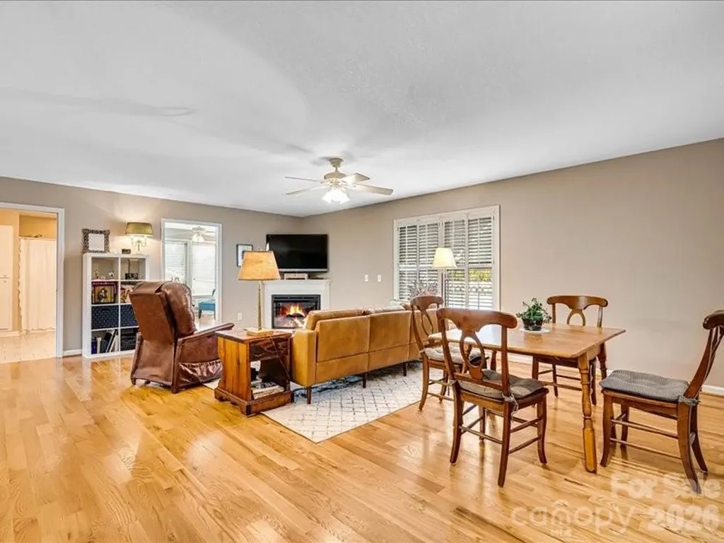 1284 Wexford Village Circle NE Lenoir NC 28645